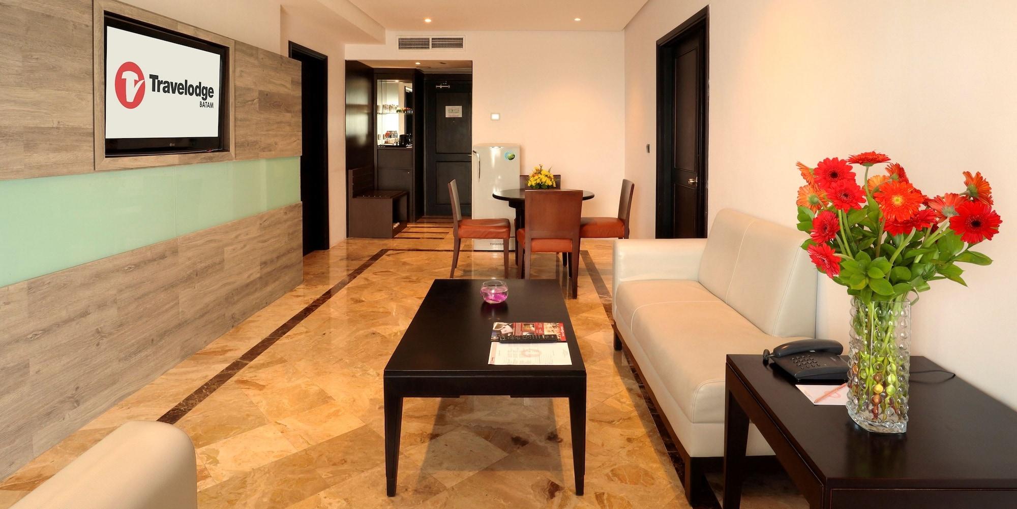 Travelodge Batam Nagoya Eksteriør billede