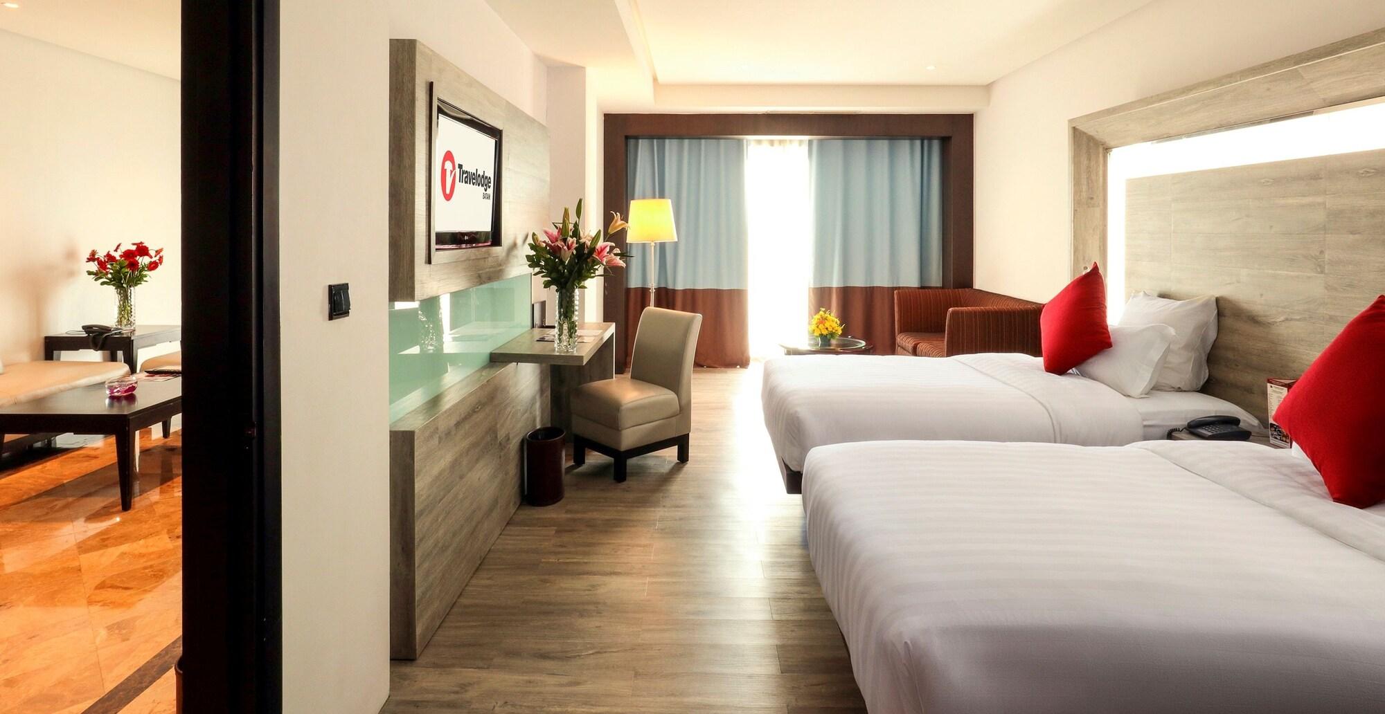 Travelodge Batam Nagoya Eksteriør billede