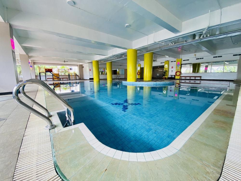 Travelodge Batam Nagoya Eksteriør billede