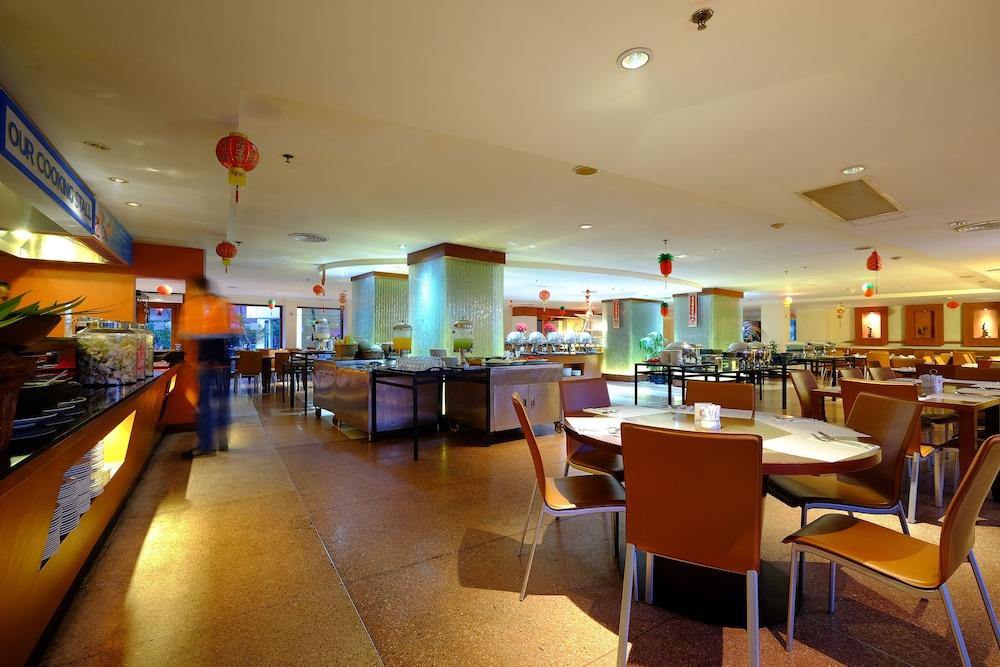 Travelodge Batam Nagoya Eksteriør billede