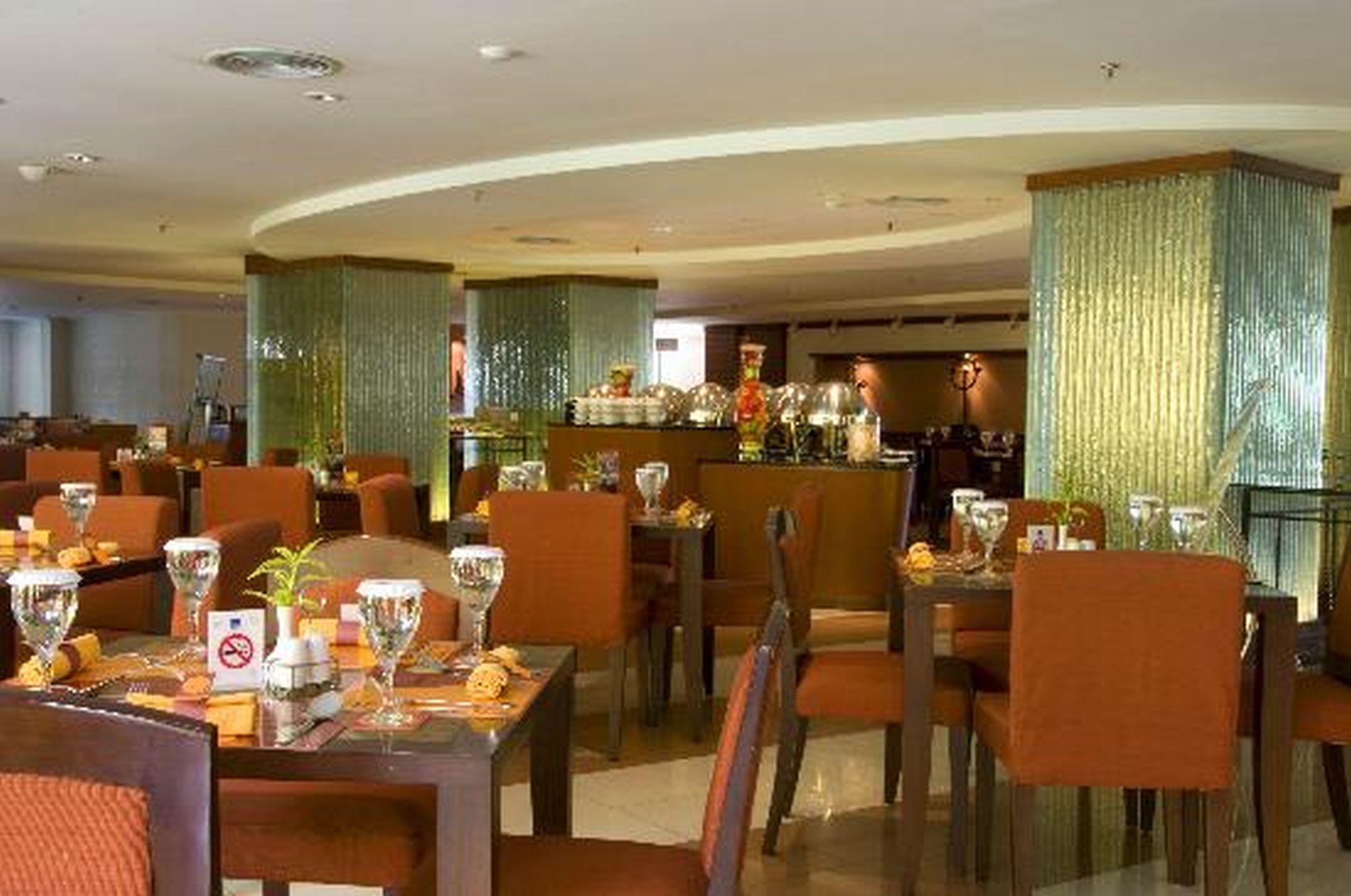Travelodge Batam Nagoya Eksteriør billede