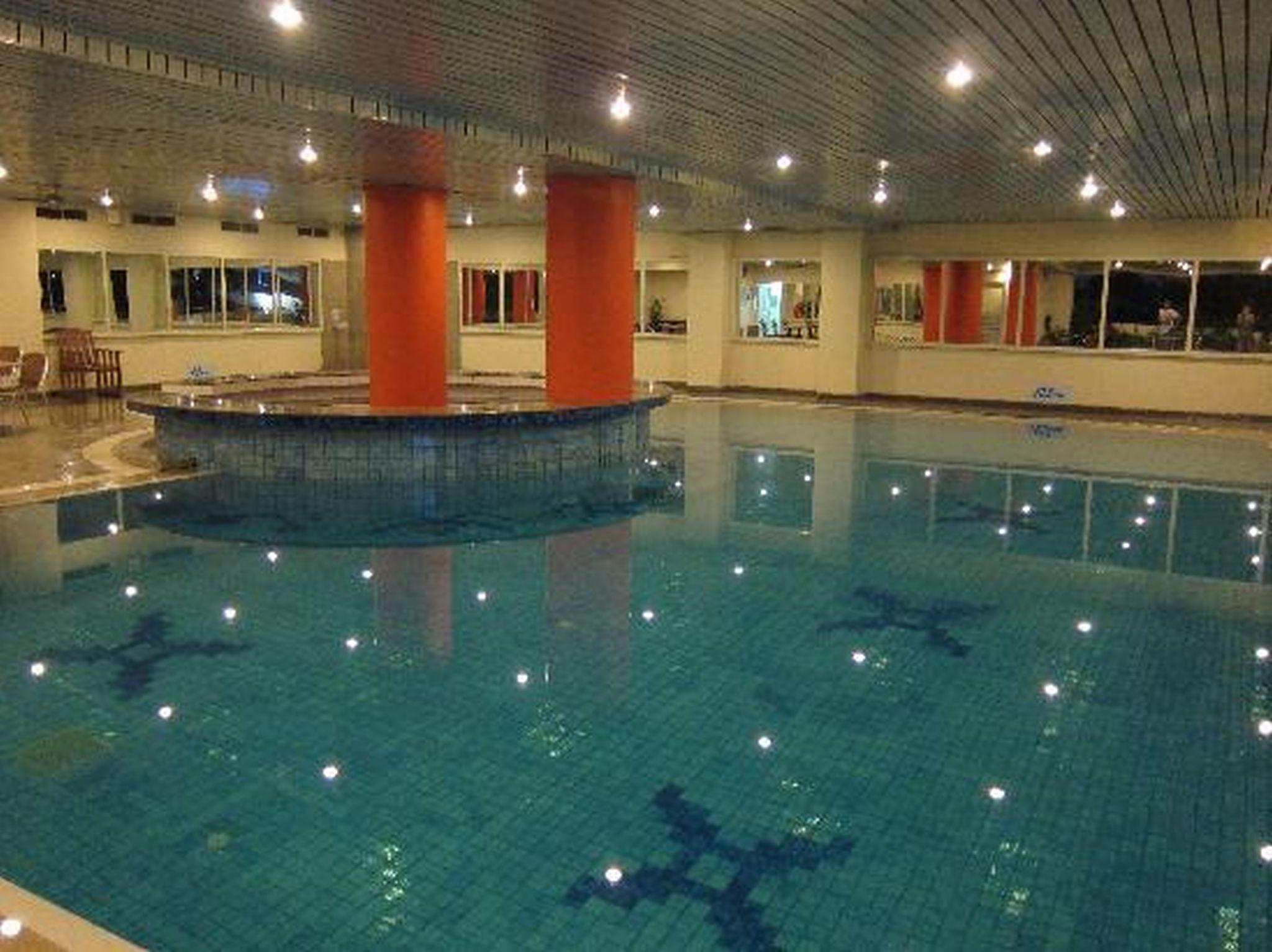 Travelodge Batam Nagoya Eksteriør billede