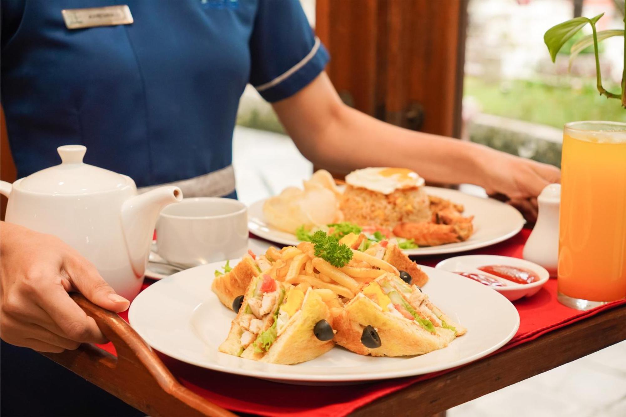 Travelodge Batam Nagoya Eksteriør billede