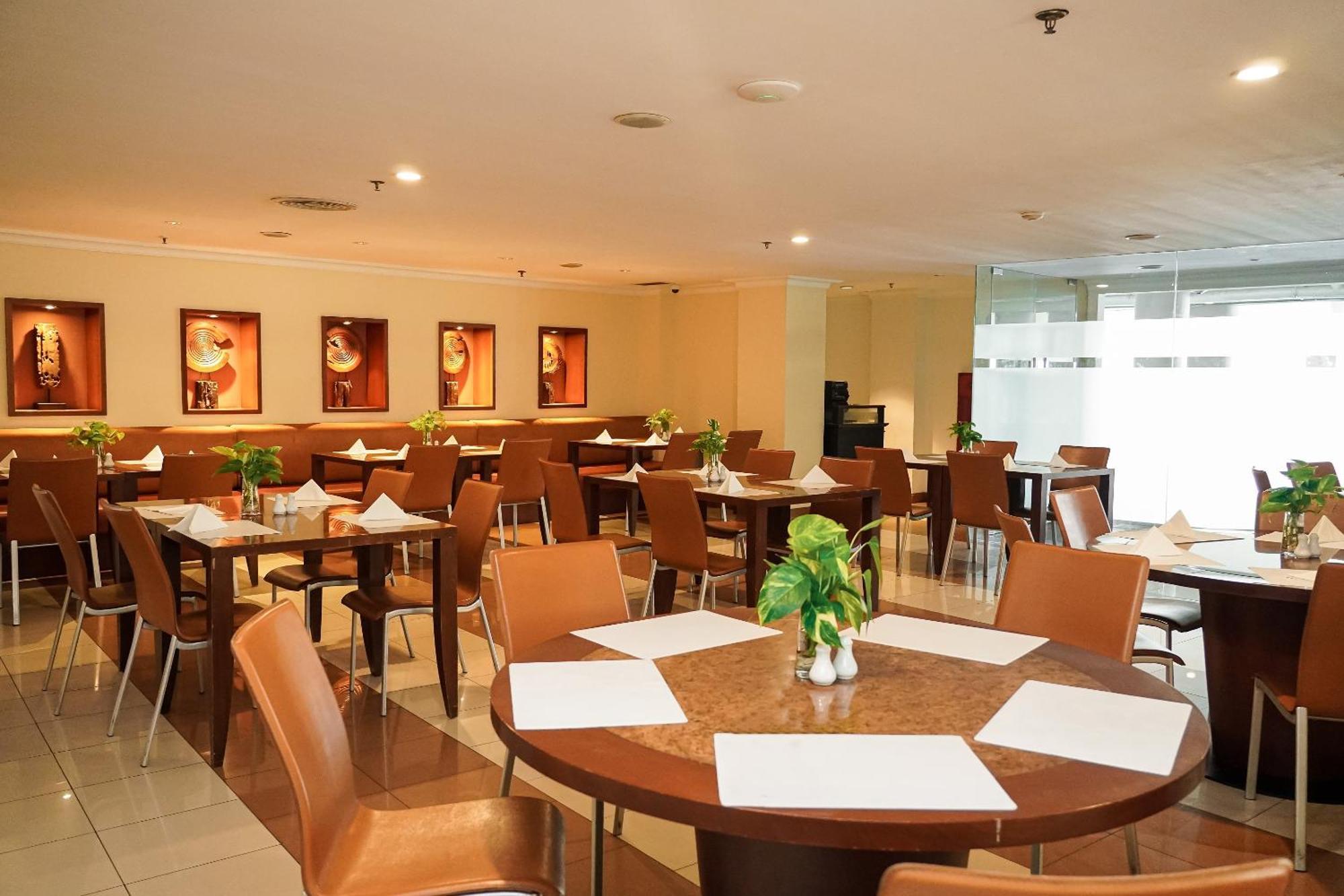 Travelodge Batam Nagoya Eksteriør billede