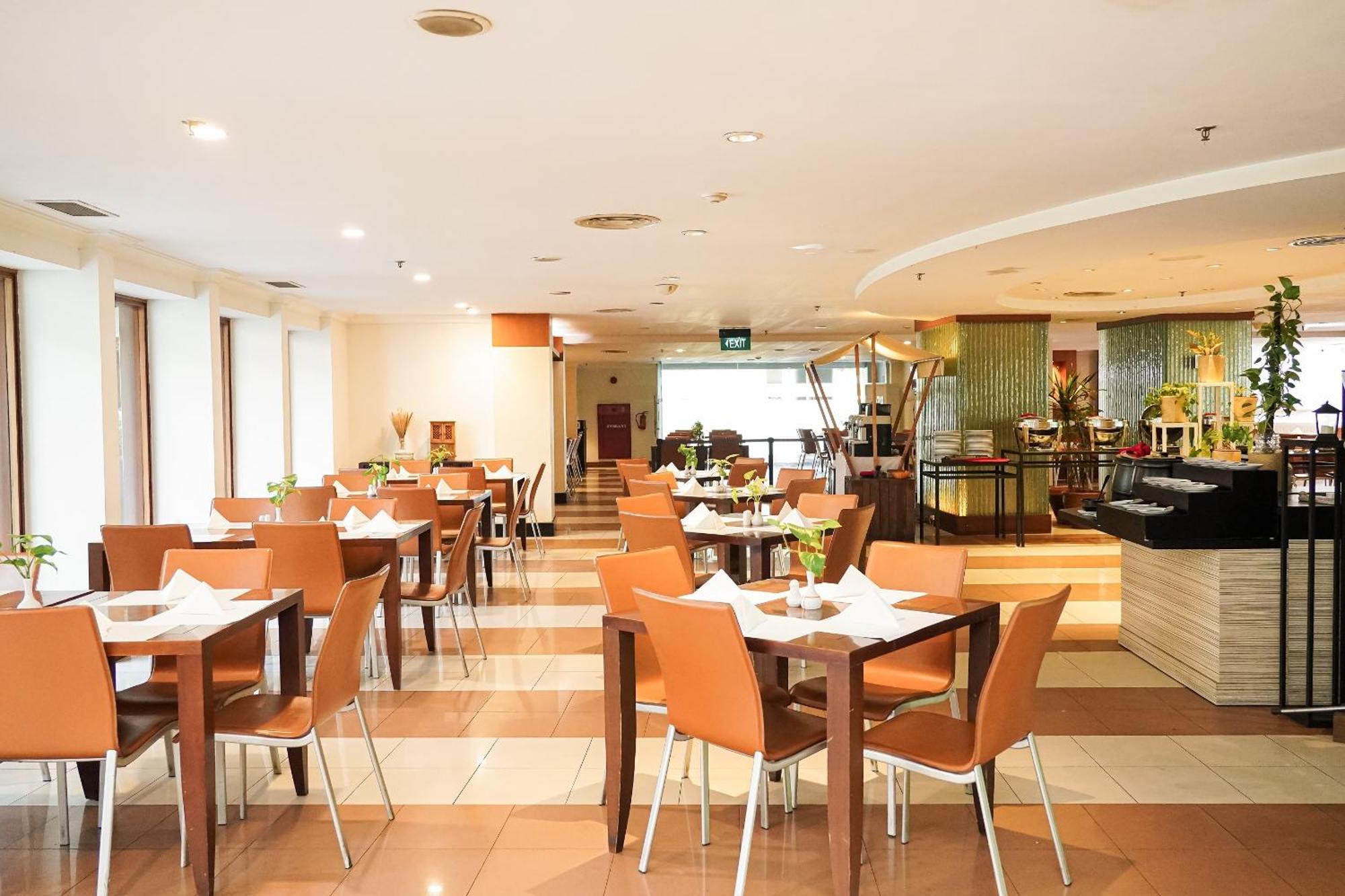 Travelodge Batam Nagoya Eksteriør billede