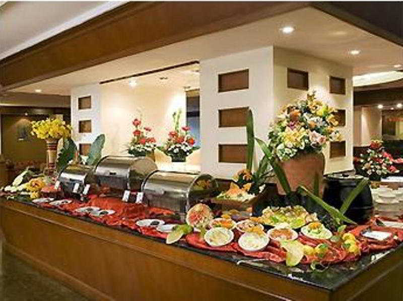 Travelodge Batam Nagoya Eksteriør billede